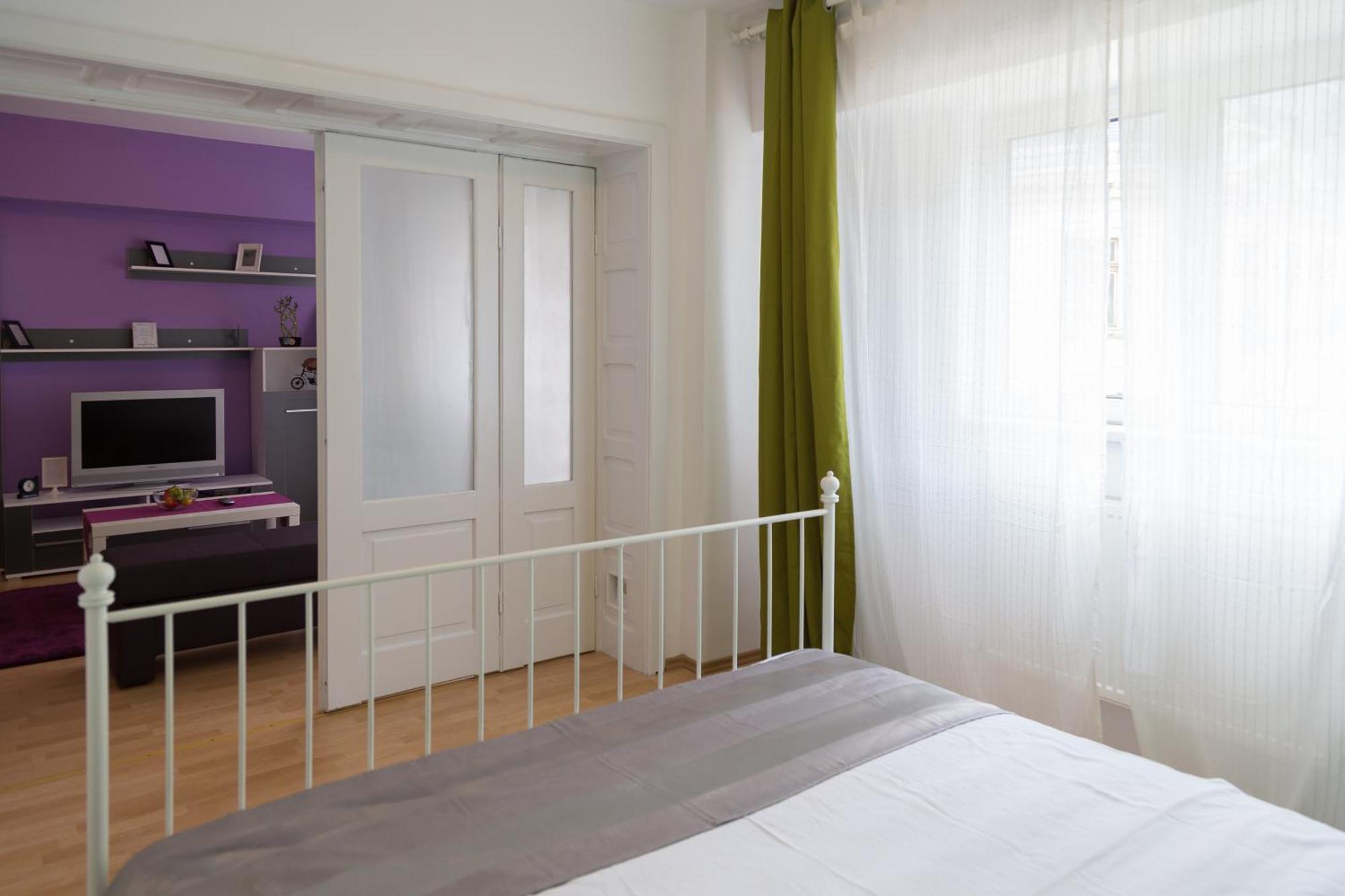 Sunny Old Town Apartments بوخارست الغرفة الصورة