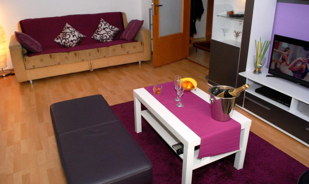 Sunny Old Town Apartments بوخارست المظهر الخارجي الصورة